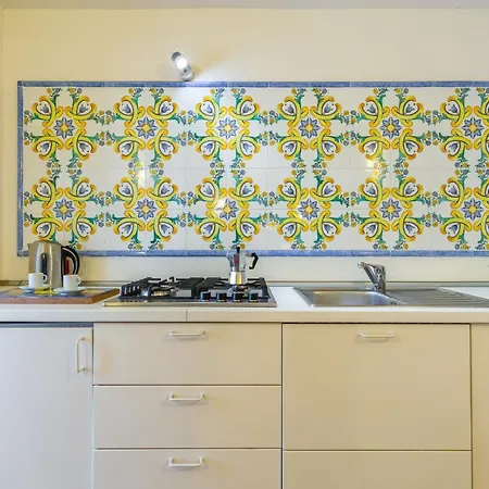 A Piazza Cavour By Wonderful Italy Nápoles